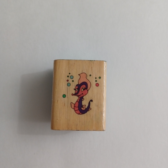 Seahorse Noteworthy Winnie LMWS77 Wood/Rubber Stamp -Mounted *INK STAIN - Picture 6 of 10